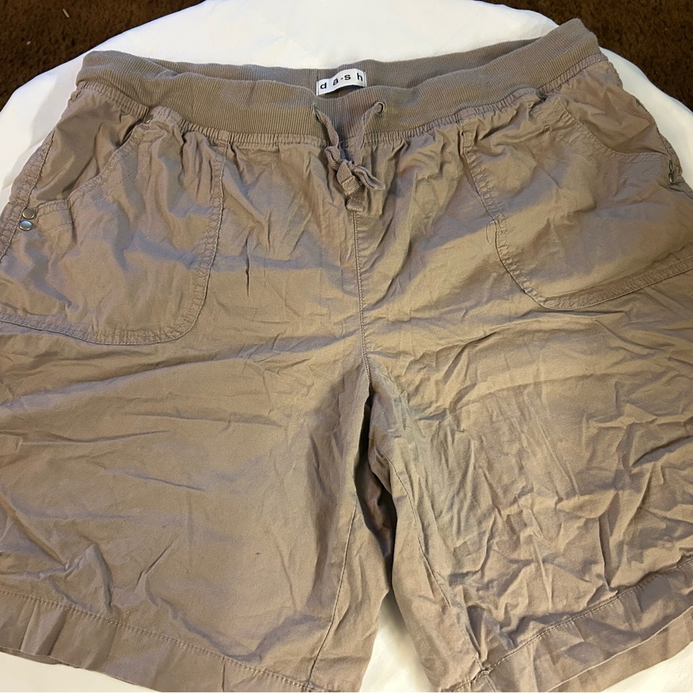 Ash Khaki Women's Cargo Shorts